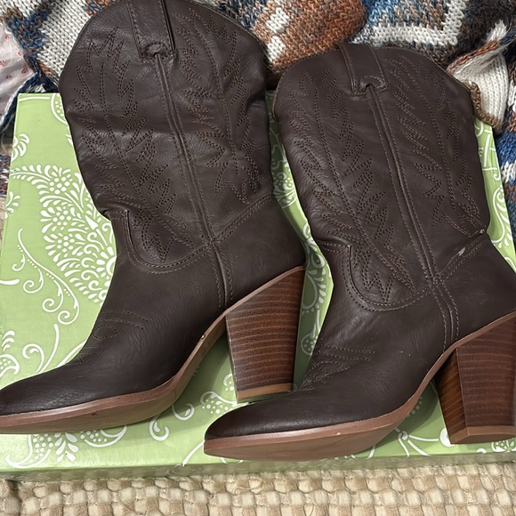 Women’s heeled cowboy boots - Picture 6 of 6